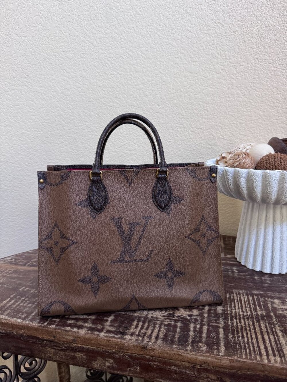Louis Vuitton OnTheGo GM Giant Monogram Reverse Tote + COA